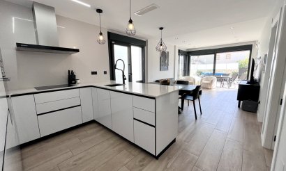 Resale - Villa - Playa Flamenca - 