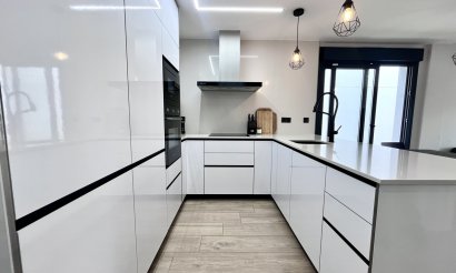 Resale - Villa - Playa Flamenca - 