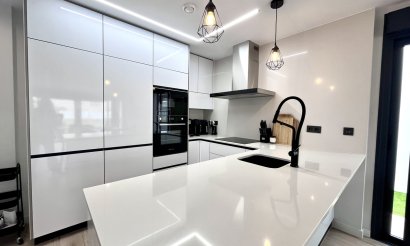 Resale - Villa - Playa Flamenca - 