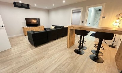 Resale - Villa - Playa Flamenca - 