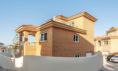 Resale - Villa - Ciudad Quesada - 