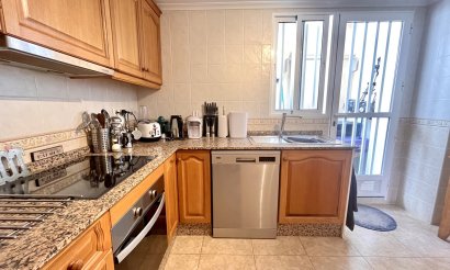 Resale - Townhouse - La Mata