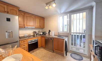 Resale - Townhouse - La Mata