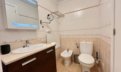 Resale - Townhouse - La Mata