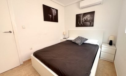 Resale - Townhouse - La Mata