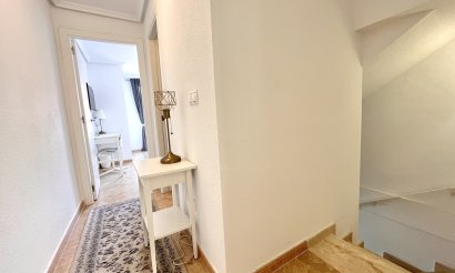 Resale - Townhouse - La Mata