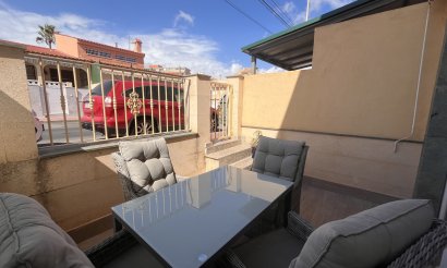 Resale - Townhouse - La Mata