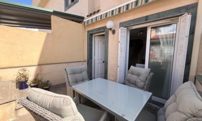 Resale - Townhouse - La Mata