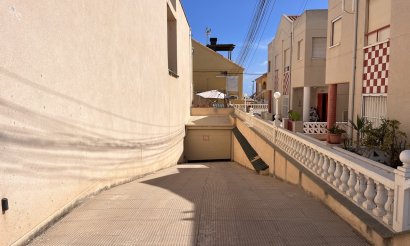 Resale - Townhouse - La Mata