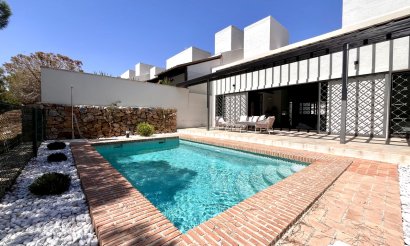 Resale - Townhouse - Sucina