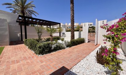 Resale - Townhouse - Sucina