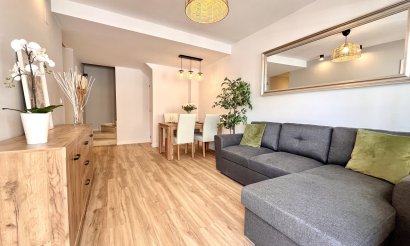 Resale - Townhouse - Playa Flamenca - 