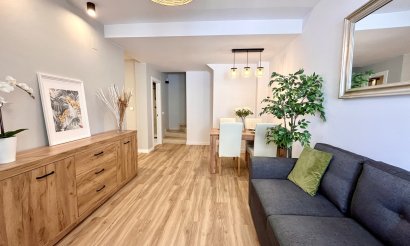 Resale - Townhouse - Playa Flamenca - 