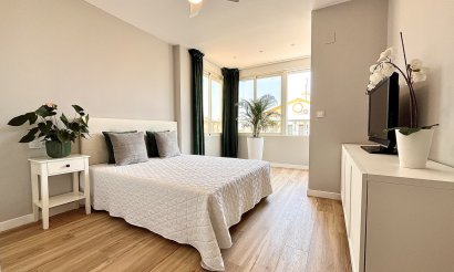 Resale - Townhouse - Playa Flamenca - 