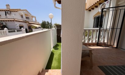 Resale - Townhouse - Playa Flamenca - 