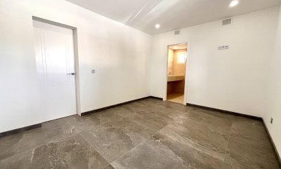 Resale - Villa - Los Balcones - 