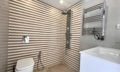 Resale - Villa - Los Balcones - 