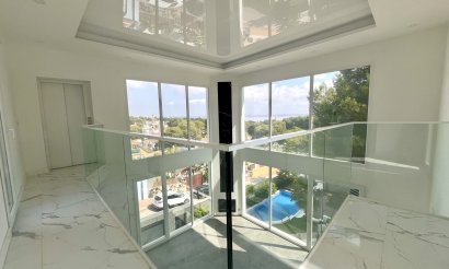 Resale - Villa - Los Balcones - 