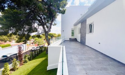 Resale - Villa - Los Balcones - 