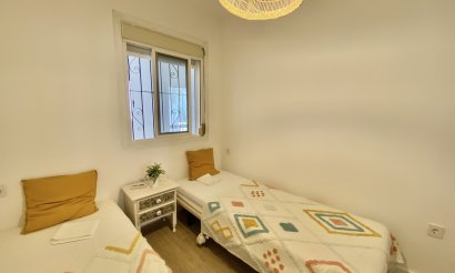 Resale - Bungalow - Playa Flamenca - 