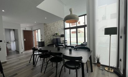 Resale - Villa - Los Balcones - 