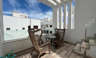 Resale - Villa - Los Balcones - 