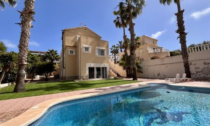 Resale - Villa - La Zenia - 