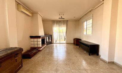 Resale - Villa - La Zenia - 