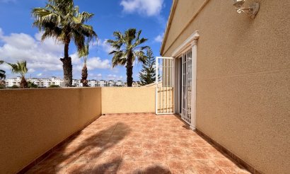 Resale - Villa - La Zenia - 