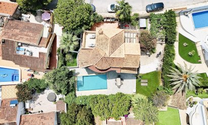 Resale - Villa - La Zenia - 