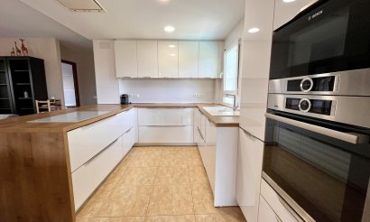 Resale - Villa - La Zenia - 