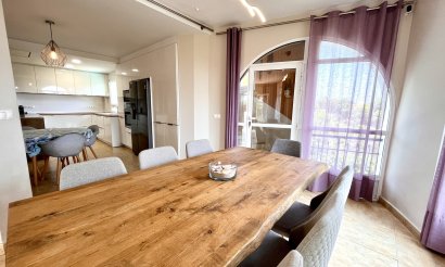 Resale - Villa - La Zenia - 