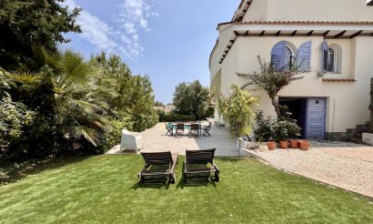 Resale - Villa - La Zenia - 