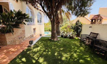 Resale - Villa - La Zenia - 