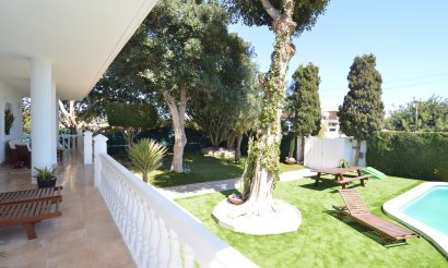 Använda fastigheter - Villa - Torrevieia - Torrevieja