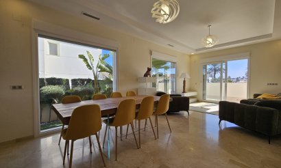 Resale - Villa - La Zenia - 