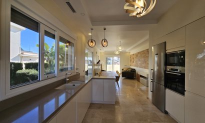 Resale - Villa - La Zenia - 