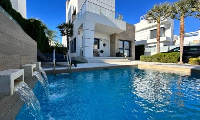 Resale - Villa - Ciudad Quesada - 