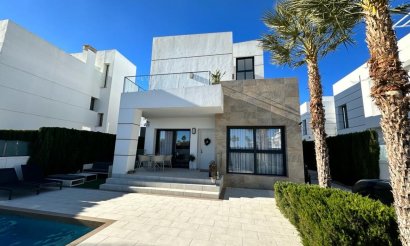 Resale - Villa - Ciudad Quesada - 
