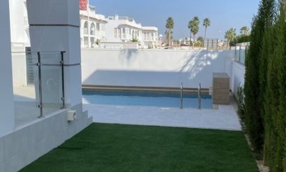 Resale - Villa - Ciudad Quesada - 