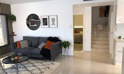 Resale - Villa - Ciudad Quesada - 