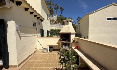 Resale - Villa - Villamartin