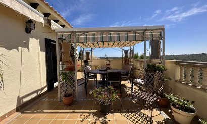 Resale - Villa - Villamartin