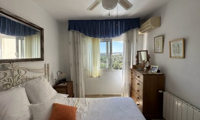 Resale - Villa - Villamartin