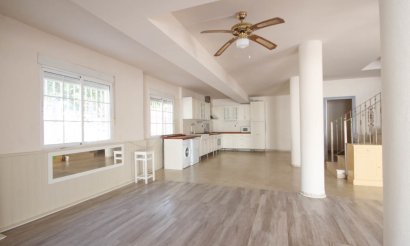 Resale - Villa - La Zenia - 