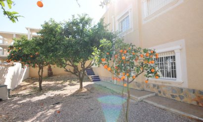 Resale - Villa - La Zenia - 