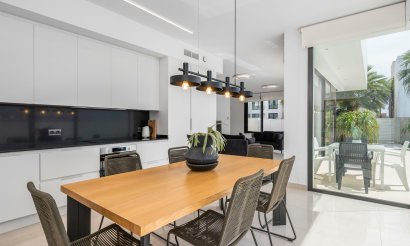 Resale - Villa - Ciudad Quesada - 