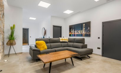 Resale - Villa - Ciudad Quesada - 