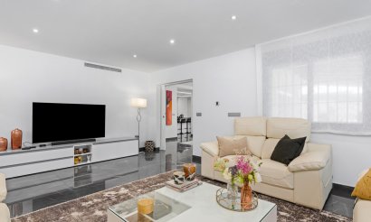 Resale - Villa - San Juan Alicante - Frank Espinós