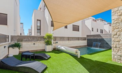 Resale - Villa - Ciudad Quesada - 